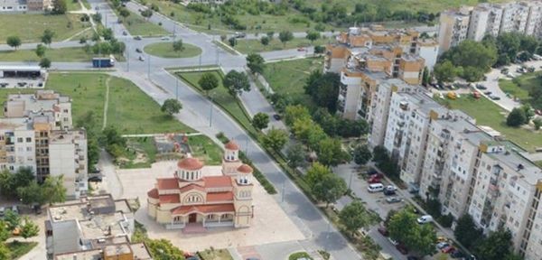 Кметът на "Тракия" пое инициативата домоуправителите да пазаруват на болни и възрастни съседи