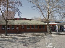 Брутално нарушение на извънредните мерки в пловдивски ресторант! Полиция и РЗИ нахлуха посред нощ!