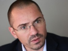 Джамбазки: И в САЩ хората разграбват тоалетна хартия, паниката е навсякъде