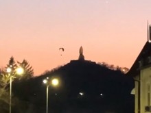 Пловдивчанин заобиколи забраните, разходи се... във въздуха!