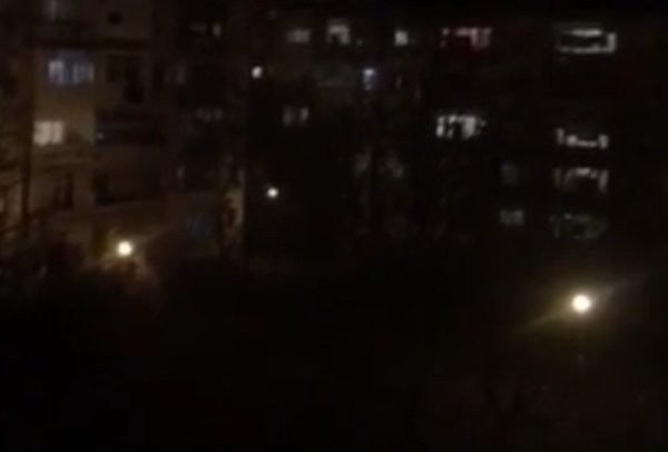 "Една българска роза" огласи мрака над "Смирненски"!
