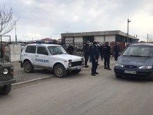 Вечерен час и пропускателен режим и в ромската махала в Нова Загора