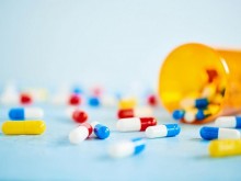 Френски медици: Коктейл от лекарства е ефективен срещу коронавируса