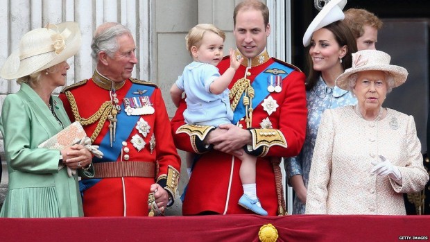 BBC
Внукът на кралицата – принц Уилям ще поеме нейните задължения