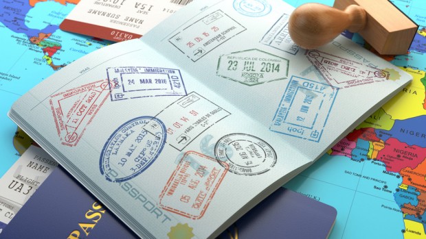 САЩ заявиха че прекратяват всички обикновени визови услуги по света