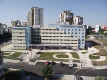 Заразеният лекар на "Бургасмед" се върнал от почивка на Пампорово! Казаха колко души са под карантина!