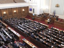 Депутатите се събират заради ветото, наложено от президента