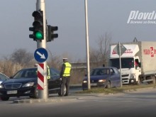Без прошка: Който няма бележка, не минава КПП-тата в Пловдив!