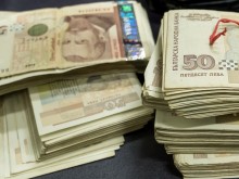 Правителството дарява 20 000 лева на социално слаби семейства