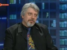 Ръководещият екипа от математици: Наближават решаващите 10 дни, трябва да устискаме!