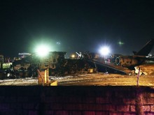 Медицински самолет се разби, осем души загинаха
