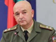 Изненада! Шалът също може да се приема за маска!
