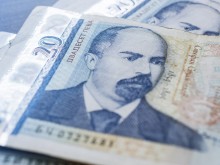 Удължиха срока за осигурителните вноски на едноличните търговци