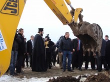 Откриват новия терминал на летището 2 месеца предсрочно