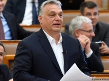 Разрешиха на Виктор Орбан да управлява като диктатор