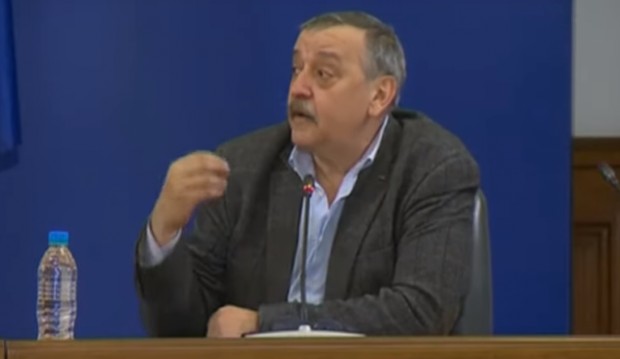 Цитат на деня: Да ви кажа къде вирусът преживява най-кратко и хората ще престанат да си мият ръцете