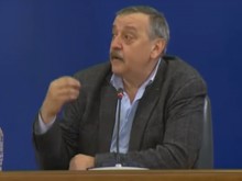 Цитат на деня: Да ви кажа къде вирусът преживява най-кратко и хората ще престанат да си мият ръцете