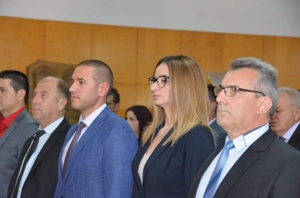 Представители на ГЕРБ-Асеновград дариха средства за борба с коронавируса