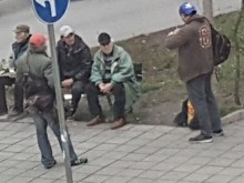 Събирането по градинки на лаф-мухабет не е добра идея