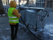 В Пловдив пак дезинфекцират кофите за боклук