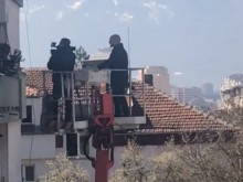 В любопитна ситуация бе изловен водещият Николаос Цитиридис