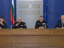24 000 българи са под карантина – няма мърдане за Великден