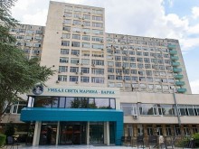 Варненски медици също аплодираха хората, които посрещнаха Цветница у дома