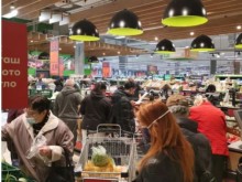 Безумно пренебрегване на мерките ядоса Генерала, той се закани на големите магазини
