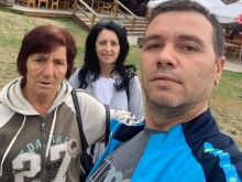 Майката на Стоичков щастлива, посрещна нова снаха