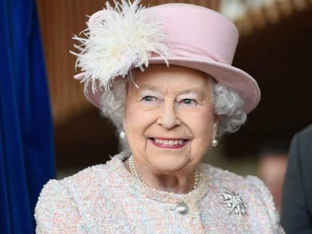 Британската кралица Елизабет Втора пожела рожденият й ден на 21