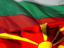 Премиерът обясни защо сме дали предпазни средства на Северна Македония