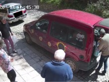 Читател: Служителите на реда да следят за спазването на заповедите