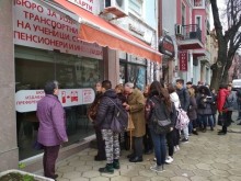 Важно за учениците, закупили карти за градския транспорт в Пловдив!