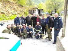 За по-малко от денонощие откриха загубен в труднодостъпна планинска местност мъж