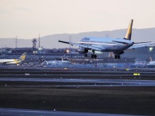 Коронавирусът коства на авиокомпаниите 1.2 милиарда пътници