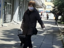 Удължиха официално срока за носене на маски в България!