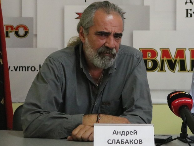 Plovdiv24 bg
Андрей Слабаков взема 6 800 евро заплата като депутат в