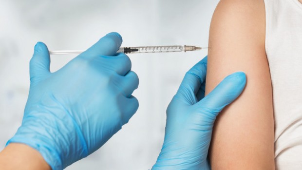 iStock
Лични лекари сигнализират за проблеми със задължителните имунизации  Заповедта за тяхното