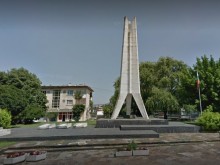 Пенсионер без маска към полицай: Сваляй униформата и да се бием на тревата