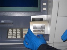 Огромна измама в Пловдив: Баба не разбра как олекна с близо 10 бона!