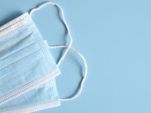 Вендинг машини предлагат маски, ръкавици и дезинфектанти