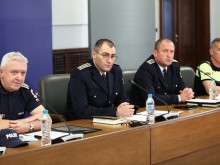 200 КПП-та ще следят движението в областните градове по време на празниците