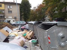Не изхвърляйте стара покъщнина и строителни отпадъци в междублоковите пространства