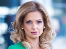 Тежък период за популярна водеща, Аделина Радева погреба близък човек