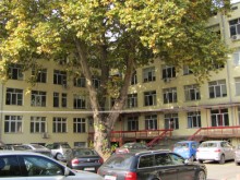 Медицинска сестра и 2 санитарки сред новите заразени в Пазарджишко