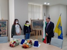 В Асеновград наградиха победителите във великденския конкурс