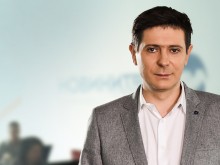 Леко повдигнаха завесата около семейството на Виктор Николаев
