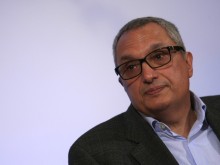 Костов: У нас има проблеми с показателите за епидемията, институциите не си вършат работата