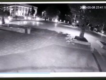 Разпространиха кадри от бясната гонка в центъра на Бургас! Можеше да се стигне до огромна трагедия!