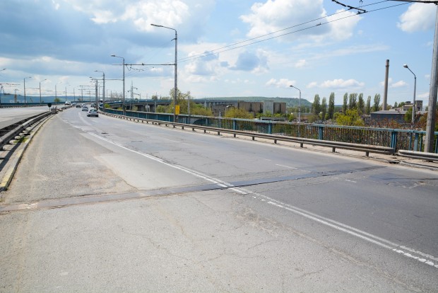 Днес започва следващият етап от ремонта на Аспарухов мост във